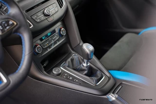 Ford Focus Ford Focus 2.3 RS LSD Blue & Black | Stuurverwarming | Sony | Camera | 1e eigenaar | Origineel - afbeelding nr 20