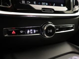 Volvo V60 Volvo V60 B3 AUT(7) PLUS DARK SCHUIFDAK 19INCH GOOGLE MAPS ACC BLIS GETINT - afbeelding nr 27