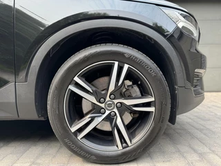 Volvo XC40 Volvo XC40 1.5 T5 Twin Engine R-Design Automaat | Achteruitrijcamera | LED verlichting | Trekhaak uitklapbaar | Stoelverwarming | Climate control | Cruise control adaptief | Dode hoek detectie | Getint glas | Parkeersensoren voor en achter - afbeelding nr 33