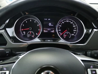 Volkswagen Touran Volkswagen Touran 1.0 TSI Comfortline | 7-persoons | Navigatie | Afn. Trekhaak | S - afbeelding nr 29