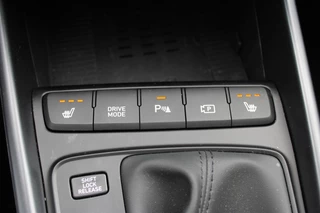 Hyundai Bayon Hyundai Bayon 1.0 T-GDI Premium Automaat Navi/Led/Cam/Pdc/Wint/Carplay/16