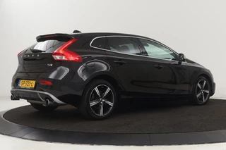 Volvo V40 Volvo V40 2.0 T4 Sport | Stoelverwarming | Full LED |  Navigatie | Leder/Alcantara | Climate control | Parkeerhulp | Cruise control | R Design - afbeelding nr 23
