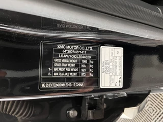 MG ZS EV MG ZS EV Luxury 45 kWh (INCL-BTW) *PANO | FULL-LEATHER | CCS-FASTLOADER | KEYLESS | NAVI-FULLMAP | ADAPTIVE-CRUISE | CAMERA | HEATED-SPORTSEATS | CARPLAY | BLINDSPOT | DAB | LANE-ASSIST | 17