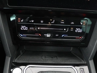 Volkswagen Passat Volkswagen Passat 2.0 TDI Comfort Business | Stoelverwarming |  Camera | Adaptive cruise | Carplay | Massage | Navigatie | Full LED | Parkeerhulp - afbeelding nr 23