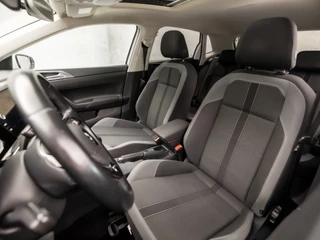 Volkswagen Polo Volkswagen Polo 1.0 TSI R-Line Sport (SCHUIFDAK, VIRTUAL COCKPIT, APPLE CARPLAY, GROOT NAVI, CLIMATE, SPORTSTOELEN, LED KOPLAMPEN, PARKEERSENSOREN, GETINT GLAS, NIEUWE APK, NIEUWSTAAT) - afbeelding nr 15