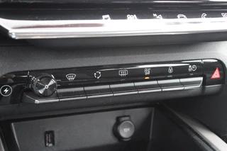 Citroën C5 Aircross Citroen C5 Aircross 1.6 Plug-in 225PK Hybrid BUSINESS | NAVIGATIE | APPLE CARPLAY/ANDROID AUTO | KEYLESS ENTRY/START | LED KOPLAMPEN | DODEHOEK DETECTIE | LICHTMETALEN VELGEN 18