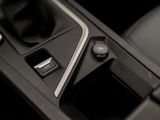 Peugeot 308 Peugeot 308 SW 1.2 PureTech Business Sport (APPLE CARPLAY, GROOT NAVI, LEDER, VIRTUAL COCKPIT, STOELVERWARMING, SPORTSTOELEN, LED KOPLAMPEN, GETINT GLAS, CRUISE, NIEUWSTAAT) - afbeelding nr 24