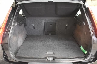 Volvo XC40 Volvo XC40 T2 129pk Aut. Business Pro | Driver Assist | Park Assist | BLIS - afbeelding nr 43