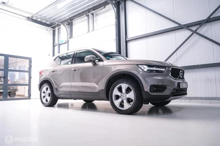 Volvo XC40 Volvo XC40 1.5 T2 Momentum | Schuifdak | Trekhaak | Camera | LED | stoel & stuurwielwarming | - afbeelding nr 13