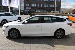 Ford Focus Ford Focus 1.0 EcoBoost Hybrid ST Line X 155pk | Driver Assistance Pack | Winter Pack | Panoramadak | Head up Display | Matrix LED | Verlengde fabrieksgarantie tot 10-2028 - afbeelding nr 5