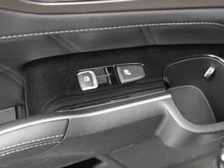 Kia Sorento Kia Sorento 1.6 T-GDI Plug-in Hybrid 4WD Edition 7-persoons - Navigatie - Lederen bekleding - Stoelverwarming - Trekhaak - Fabrieksgarantie tot 10-2028 - afbeelding nr 38