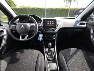 Peugeot 2008 Peugeot 2008 1.2 PureTech Style 1e eigenaar - afbeelding nr 3