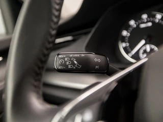 Škoda Octavia Škoda Octavia 1.0 e-TSI Sport Automaat (APPLE CARPLAY, GROOT NAVI, CAMERA, GETINT GLAS, SPORTSTOELEN, STOELVERWARMING, KEYLESS, CRUISE, NIEUWE APK, NIEUWSTAAT) - afbeelding nr 23