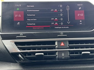 Citroën C4 Citroen C4 1.2 PureTech Shine Cruise control Parkeersensoren plus camera Carplay Stoelverwarming - afbeelding nr 31