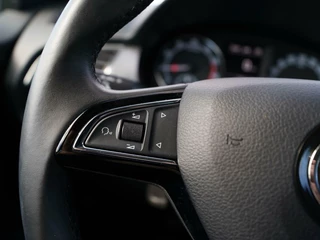 Škoda Fabia Skoda Fabia Combi 1.0 TSI 95pk Business Edition | Navigatie | LMV | Privacy glass | Stoelverwarming - afbeelding nr 27