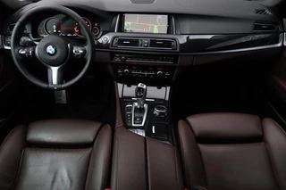 BMW 5 Serie BMW 5-serie Touring 528xi xDrive M Sport / HUD / 2x MEMORY / 360 / H&K / KEYLESS / NAP - afbeelding nr 6