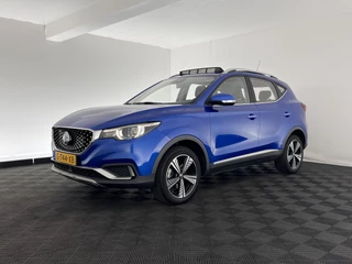 MG ZS EV MG ZS EV MG Luxury 45 kWh (INCL-BTW) *PANO | FULL-LEATHER | CCS-FASTLOADER | KEYLESS | NAVI-FULLMAP | ADAPTIVE-CRUISE | CAMERA | HEATED-SPORT-SEATS | CARPLAY | BLINDSPOT | DAB | LANE-ASSIST | 17