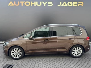 Volkswagen Touran Volkswagen Touran 1.2 TSI Highline 7p|Carplay|Allseasonbanden - afbeelding nr 4