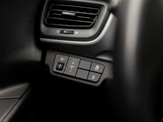 Kia Stonic (APPLE CARPLAY, NAVIGATIE, CAMERA, PARKEERSENSOREN, SPORTSTOELEN, CRUISE, GETINT GLAS, NIEUWE APK, NIEUWSTAAT) - afbeelding nr 22