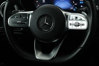 Mercedes-Benz C-Klasse Mercedes-Benz C-klasse 300e AMG Night | Carplay | 360 camera | Trekhaak | Stoelverwarming | Keyless | Leder/Alcantara | Full LED | Navigatie - afbeelding nr 9