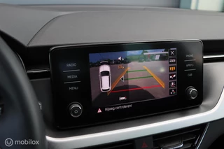 Škoda Kamiq Skoda Kamiq 1.0 TSI Business / Pano / Camera / Carplay - afbeelding nr 23