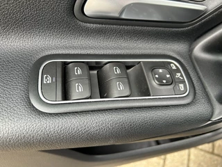 Mercedes-Benz A-Klasse 50% deal 10.975,- ACTIE Widescreen / Stoel verwarming / LED / Camera - afbeelding nr 19