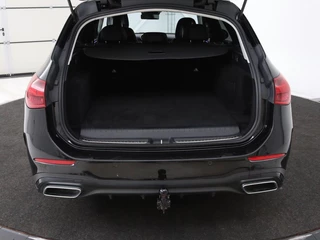 Mercedes-Benz C-Klasse Mercedes-Benz C-klasse 300e AMG Night | Adaptive cruise |  Stoelverwarming | Trekhaak | Carplay | Camera | Sfeerverlichting | Full LED - afbeelding nr 13