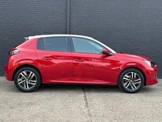 Peugeot 208 Peugeot 208 1.2 PureTech Blue Lease Allure NAVI | CARPLAY | CAMERA | 1STE EIGENAAR | PDC | BTW | NWE APK - afbeelding nr 2