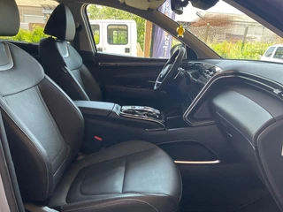 Hyundai Tucson Hyundai Tucson 1.6 T-GDI PHEV Premium Sky 4WD SCI | Panoramadak | 4WD | Stoelverwarming | Stoelventilatie | Lederen bekleding | - afbeelding nr 4