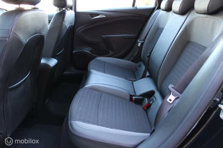 Opel Astra Opel Astra Sports Tourer 1.2 Business Elegance 130 PK, Trekhaak, Voor / achter Pdc + Camera, App connect, Comfort stoel, Cruise, Navi, Airco, 16 inch Lmv. - afbeelding nr 9