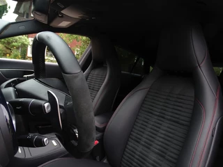 Mercedes-Benz CLA Mercedes-Benz CLA Shooting Brake 180 automaat / 45 AMG Ed. 1 / OrangeArt / LED - afbeelding nr 16