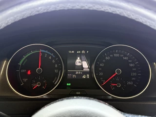 Volkswagen Golf Volkswagen Golf 1.4 TSI GTE | Camera | Park Pilot | Stoelverwarming - afbeelding nr 11