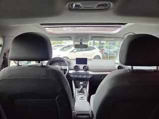Audi Q2 Audi Q2 116pk TFSI Design PL. | Panodak | Navi | Trekhaak - afbeelding nr 12