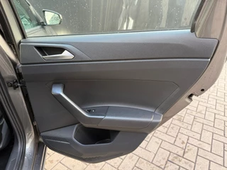 Volkswagen Polo Volkswagen Polo 1.0 TSI Comfortline Business - afbeelding nr 27