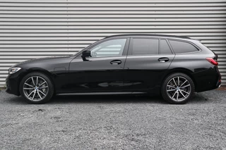 BMW 3 Serie BMW 3 Serie Touring 330e eDrive Edition Leder / Adaptieve Cruise / Elec Stoelen / Stoel verwarm / 1e eigenaar / NL-Auto - afbeelding nr 3