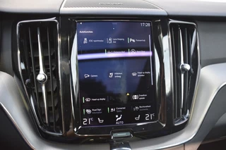 Volvo XC60 Volvo XC60 2.0 B4 AWD INSCRIPTION / ADAP. CRUISE / P.DAK / 360 CAM./ H&K AUDIO - afbeelding nr 39