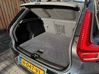 Volvo XC40 Volvo XC40 1.5 T5 Twin Engine Inscription Panoramadak | Trekhaak elektrisch uitklapbaar | Leren bekleding | Stoelverwarming | Achteruitrijcamera | LED verlichting | Parkeersensoren voor en achter - afbeelding nr 40