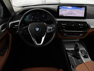 BMW 5 Serie BMW 5-serie 530e Business Edition Plus | LaserLight | Leder |  Stoelverwarming | Carplay | Live Cockpit | Navigatie | Memory | Parkeerhulp | Climate control - afbeelding nr 3