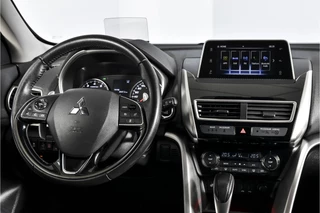 Mitsubishi Eclipse Cross | S/K dak | Adapt. Cruise | Winterpakket | PDC | 360 Camera | App. Connect | DAB |  LM 18