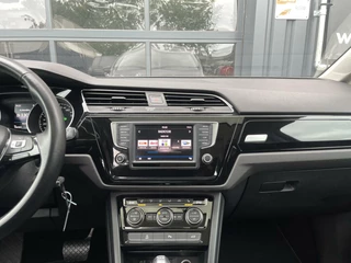 Volkswagen Touran Volkswagen Touran 1.4 TSI AUT. R-Line PANORAMADAK|ADAPTIEF CRUISE CONTROL|SFEERVERLICHTING|STOELVERWARMING|ELEKTRISCHE KOFFERKLEP|SFEERVERLICHTING|1E EIGENAAR - afbeelding nr 7