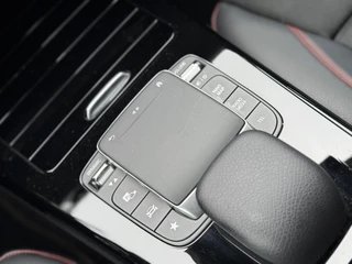 Mercedes-Benz A-Klasse Mercedes-Benz A-klasse 200 AMG | Navi | Camera | Apple Carplay | - afbeelding nr 30
