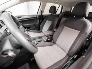 Volkswagen Golf (SCHERM, NAP, GETINT GLAS, AIRCO, SPORTSTOELEN, LM VELGEN, NIEUWE APK, NIEUWSTAAT) - afbeelding nr 13