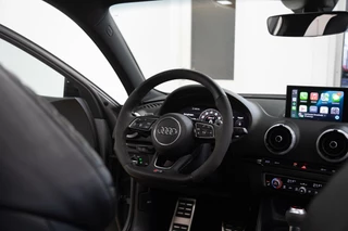 Audi RS3 Audi RS3 2.5 TFSI Quattro 2e Eig Pano CarPlay Carbon B&O Nardo Grey Dealer onderhouden - afbeelding nr 20