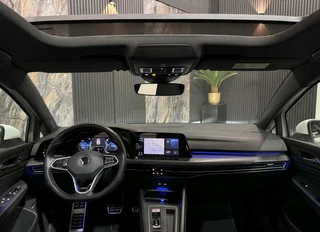 Volkswagen Golf Volkswagen Golf GTE 1.4 eHyb|PANO|HUD|IQ|SFEER|BOMVOL - afbeelding nr 2