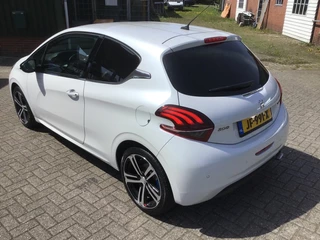 Peugeot 208 - afbeelding nr 2
