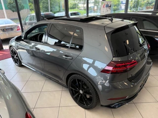 Volkswagen Golf Volkswagen Golf 2.0 TSI 4Motion R Bodykit + Pano dak + sterrenhemel - afbeelding nr 2