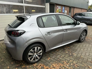 Peugeot 208 Peugeot 208 1.2 PureTech CARPLAY/NAVI/CRUISE *ALL-IN PRIJS* - afbeelding nr 6