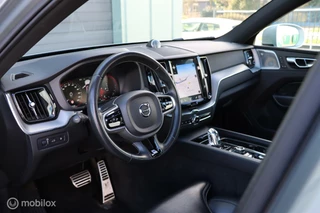 Volvo XC60 Volvo XC60 2.0 T8 Twin Engine AWD R-Design / Pano / Bowers - afbeelding nr 6