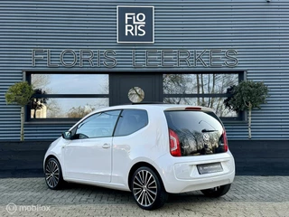 Volkswagen up! Volkswagen Up! 1.0 | Leer | Pano Dak | Cruise | Stoelverwarming - afbeelding nr 3