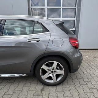 Mercedes-Benz GLA Mercedes-Benz GLA *trekhaak, pano dak* 180 AMG - afbeelding nr 10